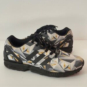 ADIDAS Men's ZX Flux “Geometric Print” Sneakers #AQ3149 Size US 10